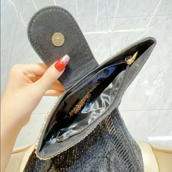 NEW! Multicolor Crystal Bow Embellished Clutch - Picture 4 of 8